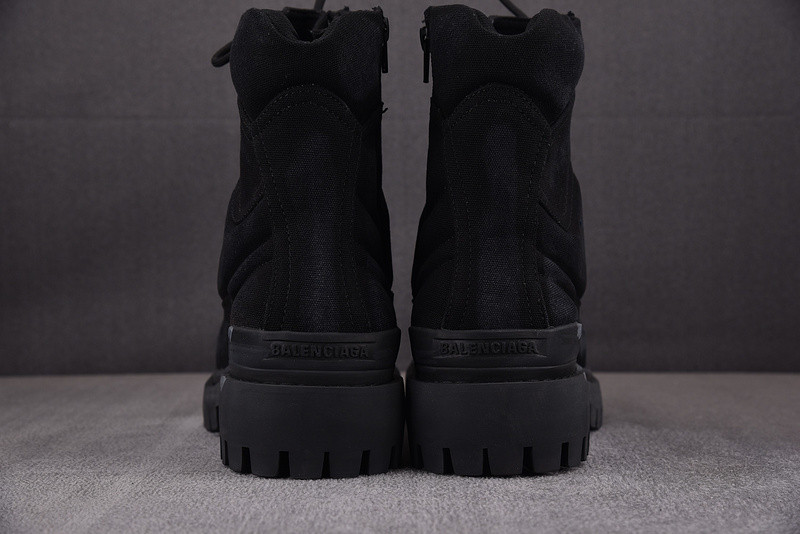 Ba*len*cia*ga strike combat boot