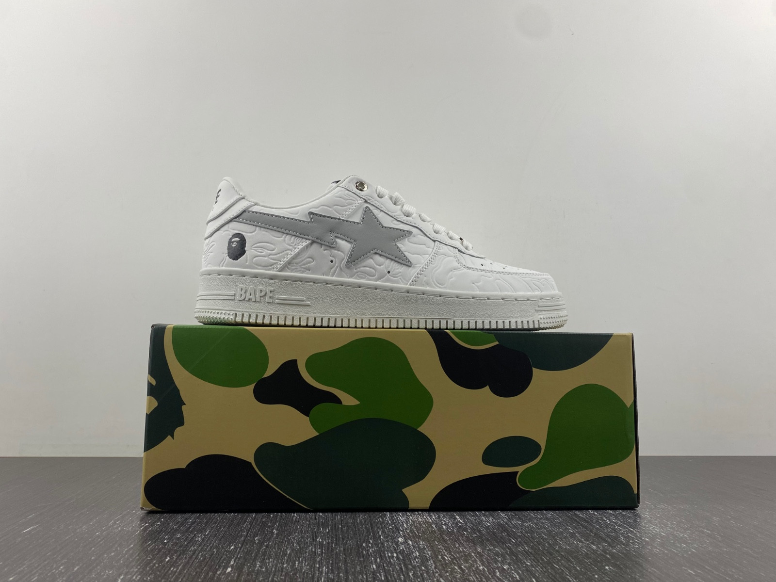 BAPE SNEAKERS