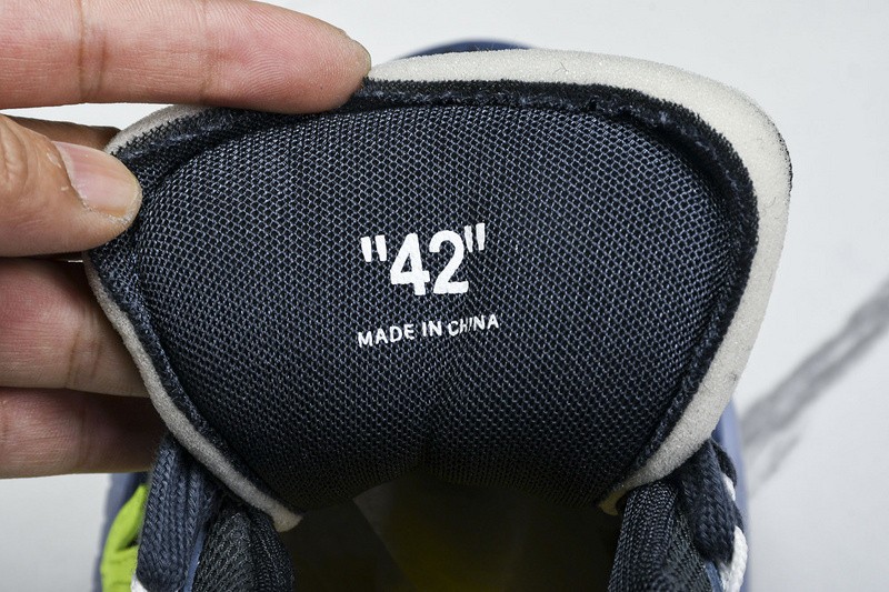 OW C/O ODSY-1000 SPORTS SHOES