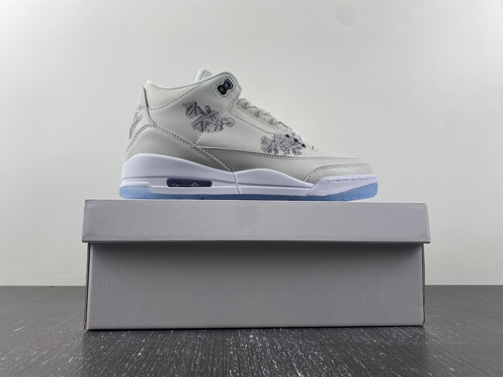 Air Jordan 3 Retro FN0344-666