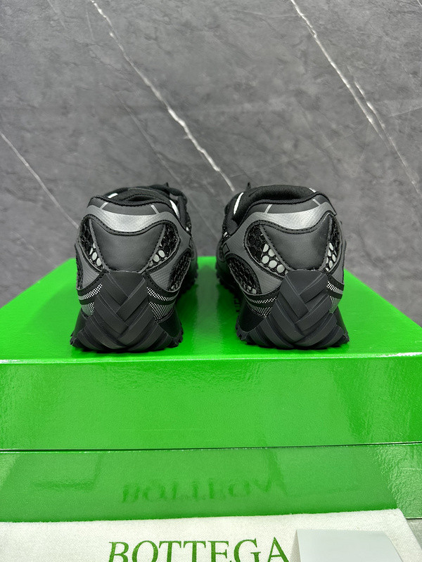 Bo*te*ga ve*ne*ta low-top orbit sneakers in black