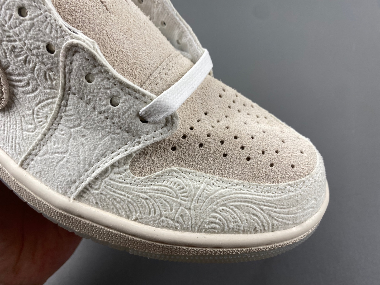 Chris Paul Air Jordan 1 Low OG FZ0455-200