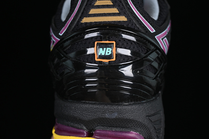 New Balance 1906R Neon Nights M1906RCP