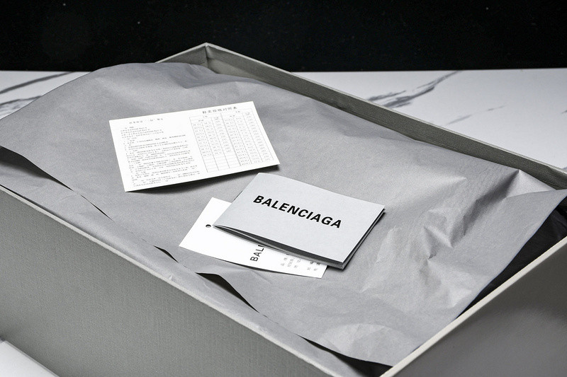 Ba*len*cia*ga Ba*len*cia*ga black ‘sunday’ suede slides