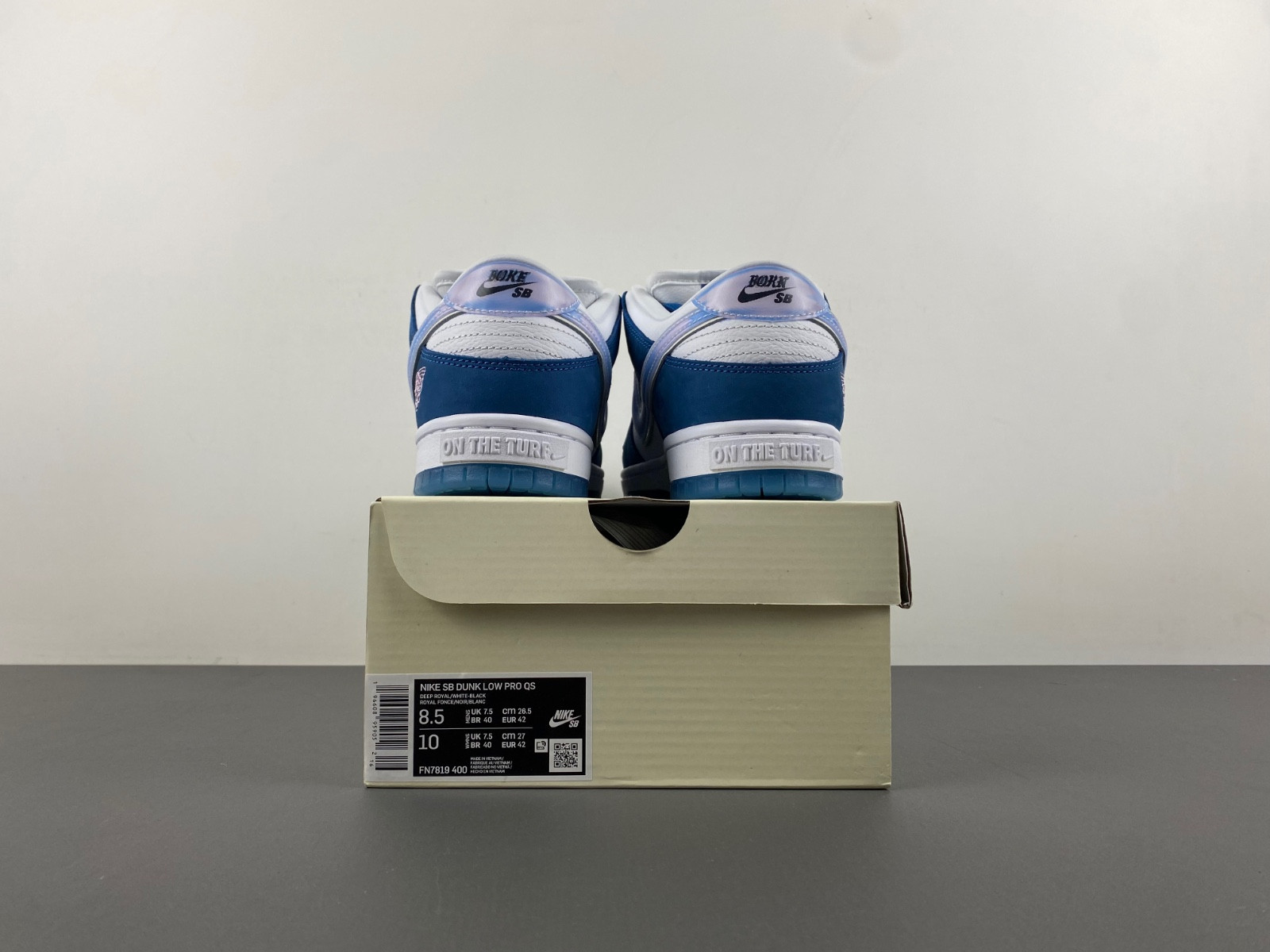 Born x Raised x Nike SB Dunk Low FN7819-400