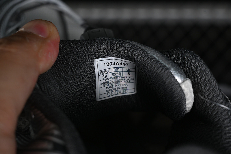 As*ic*s gel-kahana tr v4 