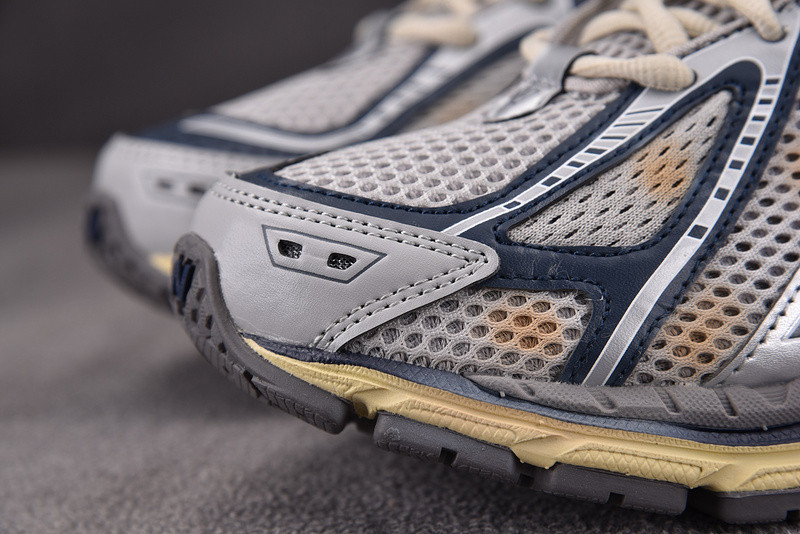 Thisisneverthat X 1906R 