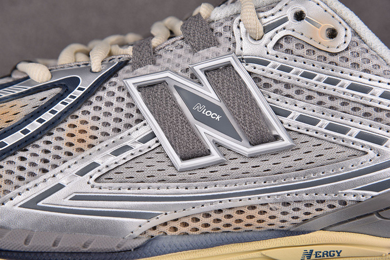 Thisisneverthat X 1906R 