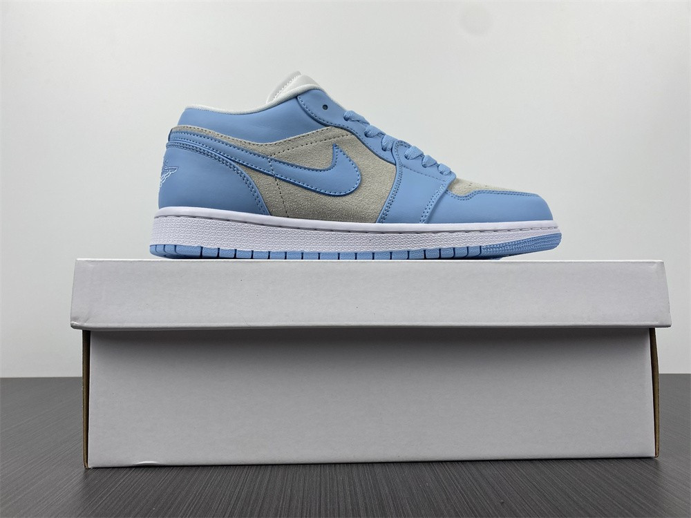 Air Jordan 1 Low "University Blue" DC0774-050