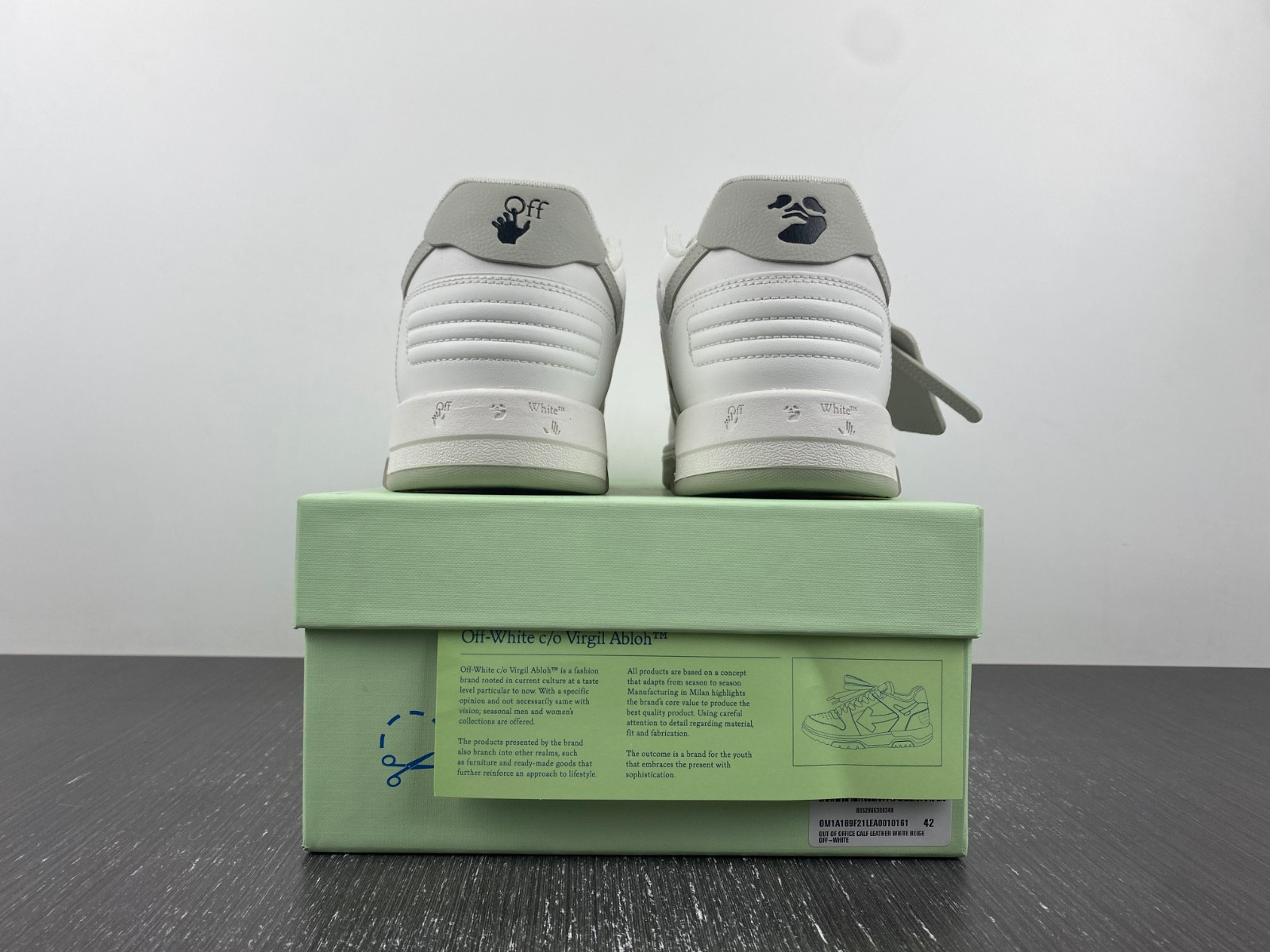 Off-White c/o Virgil Abloh