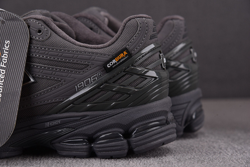 New Balance 1906R Cordura Magnet - M1906RU