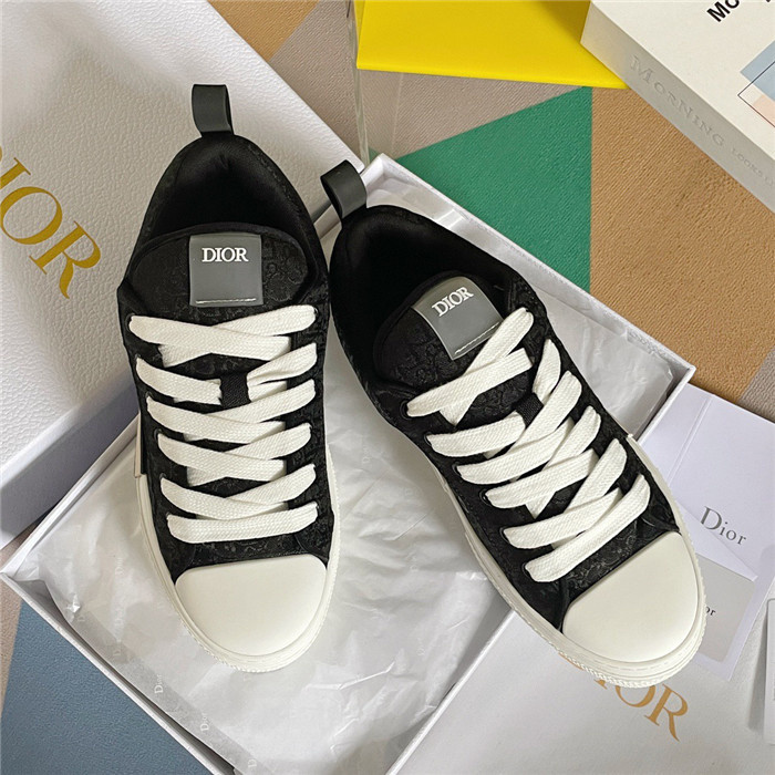B23 SKATER SNEAKER