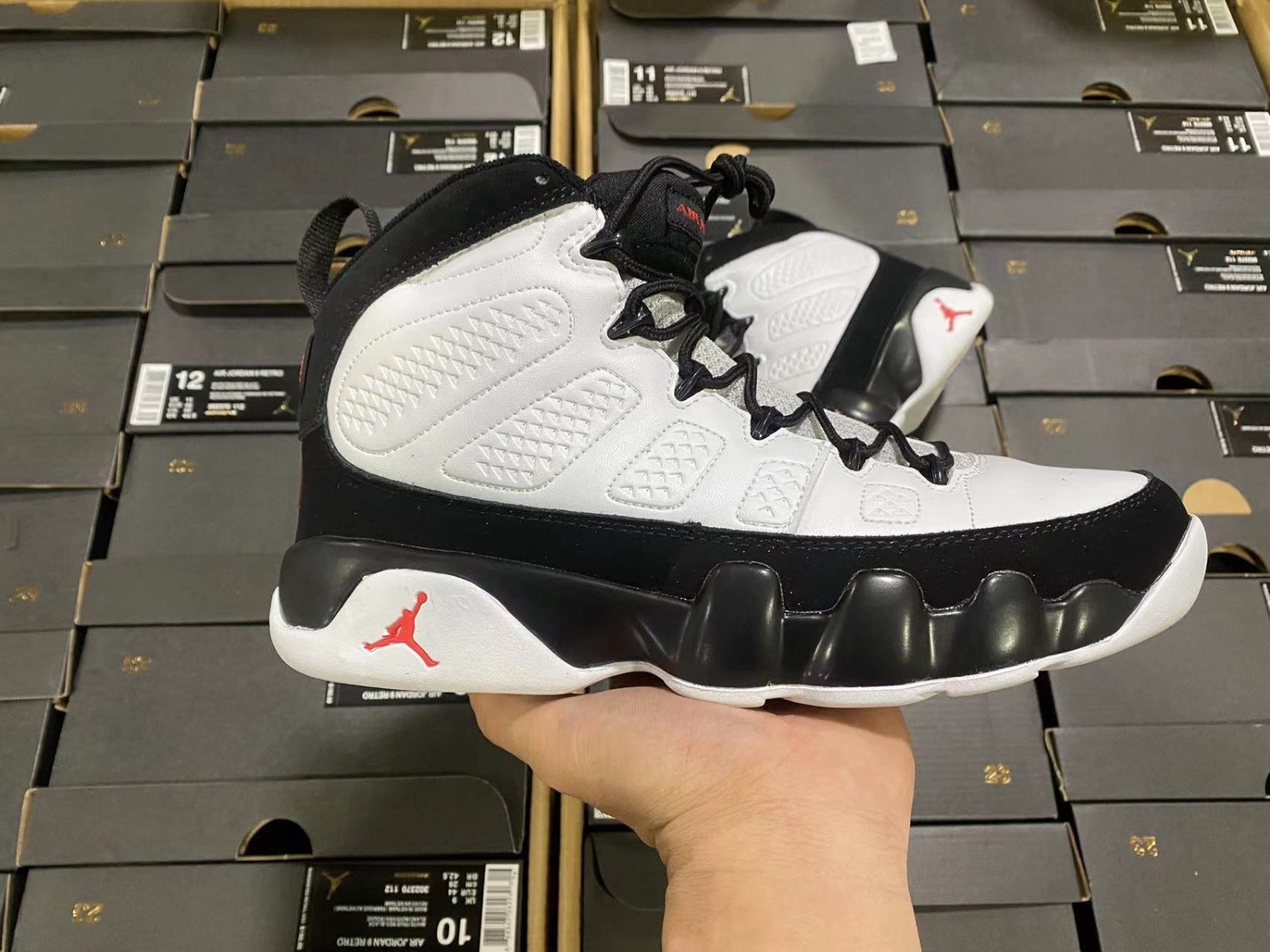 Jordan 9 Retro OG (2016) - 302370-112