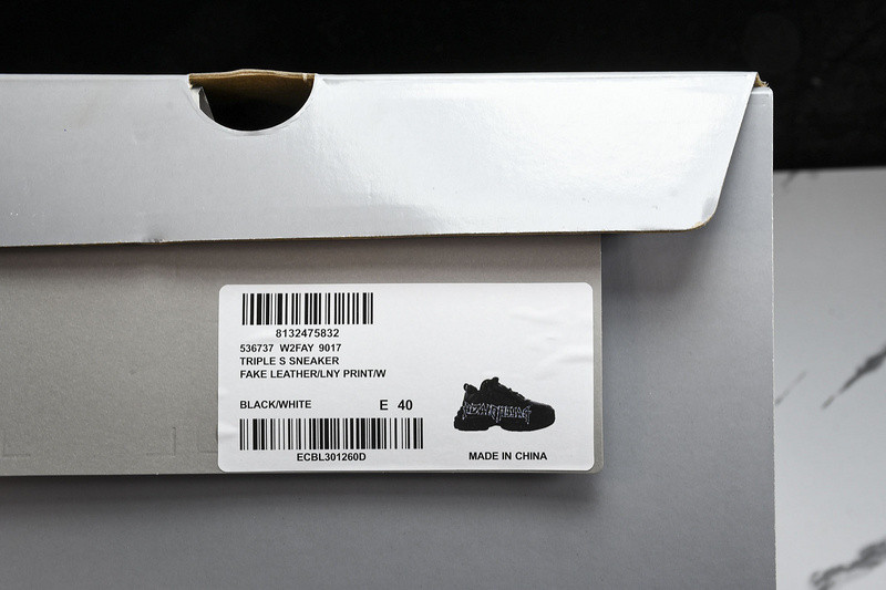 Ba*len*cia*ga triple s 536737 w2fay 9017