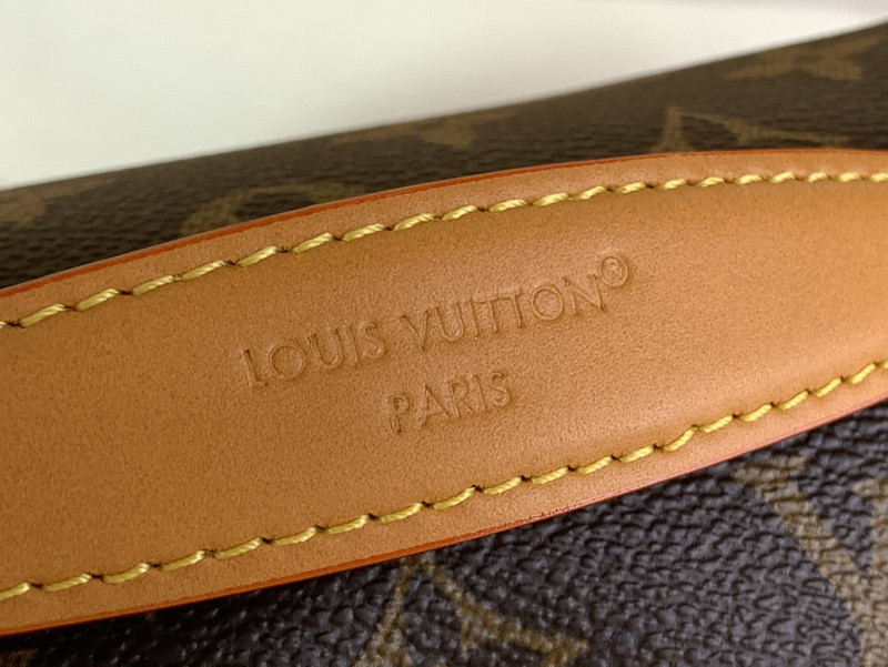 LOUIS VUITTON Rush Bumbag-30*15*8CM