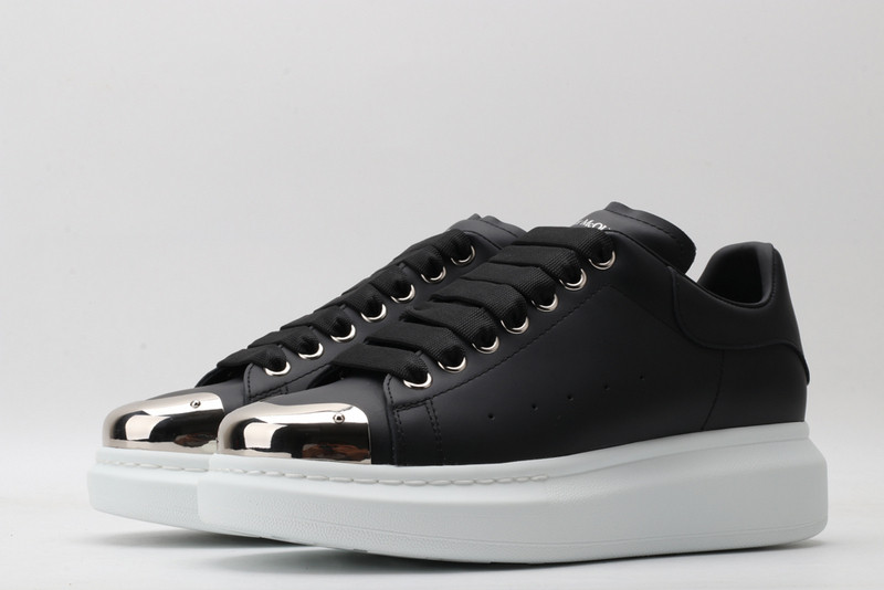 ALEXANDER MCQUEEN SNEAKER