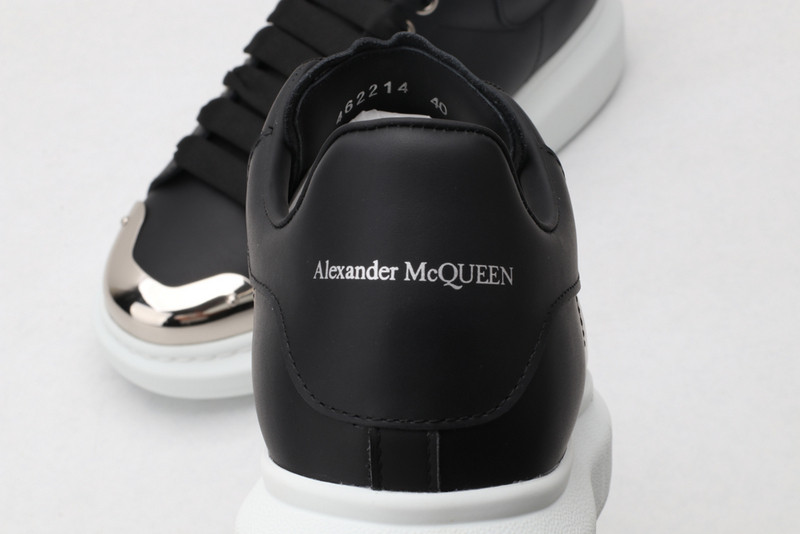 ALEXANDER MCQUEEN SNEAKER