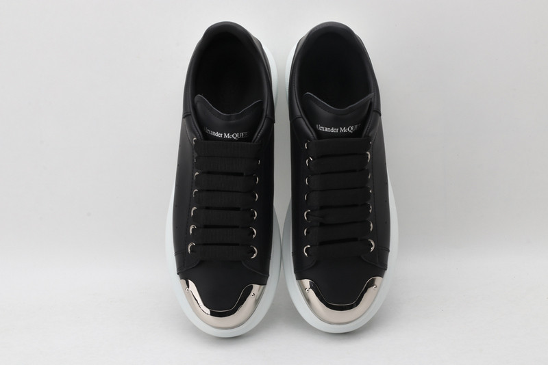 ALEXANDER MCQUEEN SNEAKER