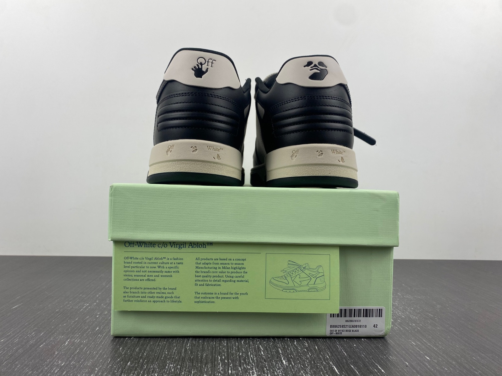 Off-White c/o Virgil Abloh