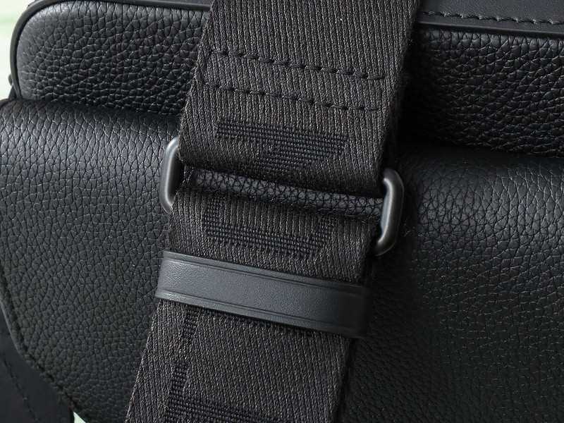 Louis Vuitton Trio Jm messenger