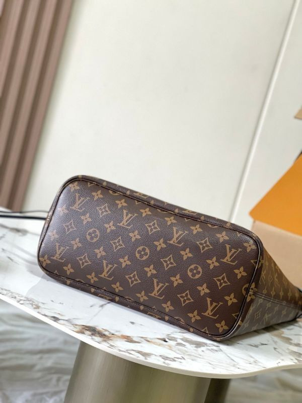 LV Neverfull Inside Out