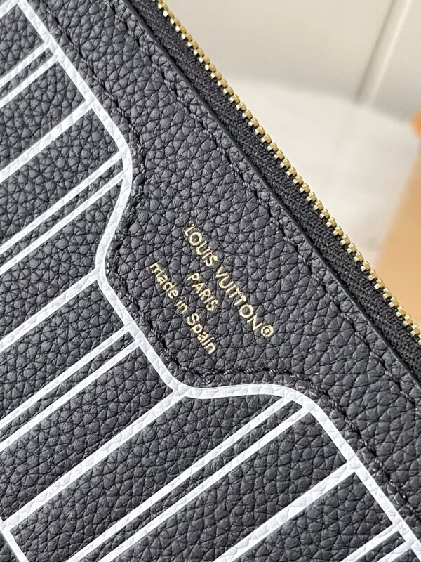 LV Neverfull Inside Out