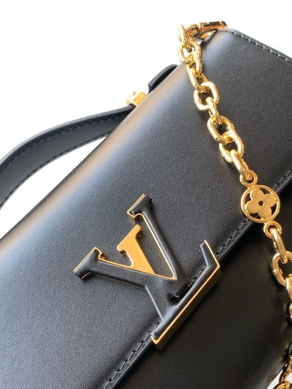 Louis Vuitton Wallet On Chain Capucines