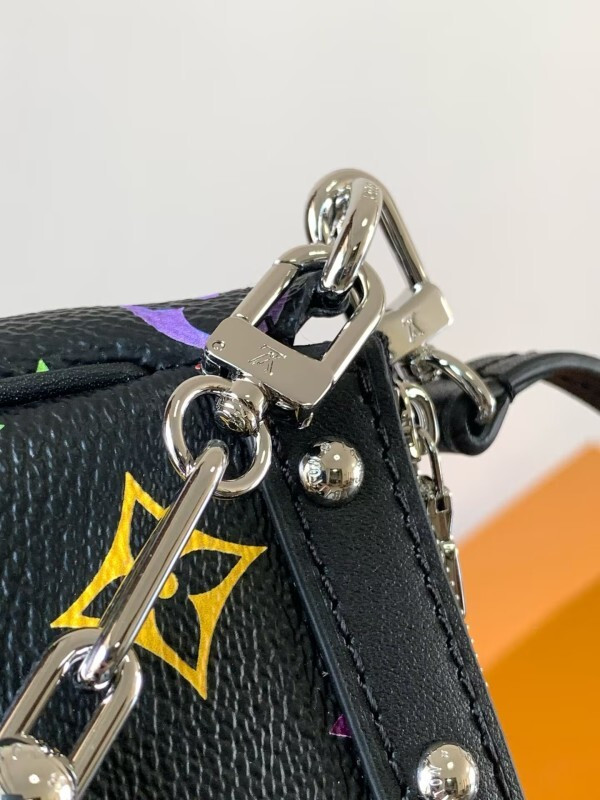 LOUIS VUITTON MULTI POCHETTE ACCESSOIRES