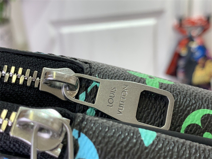 LV Avenue Slingbag PM Chest Bag