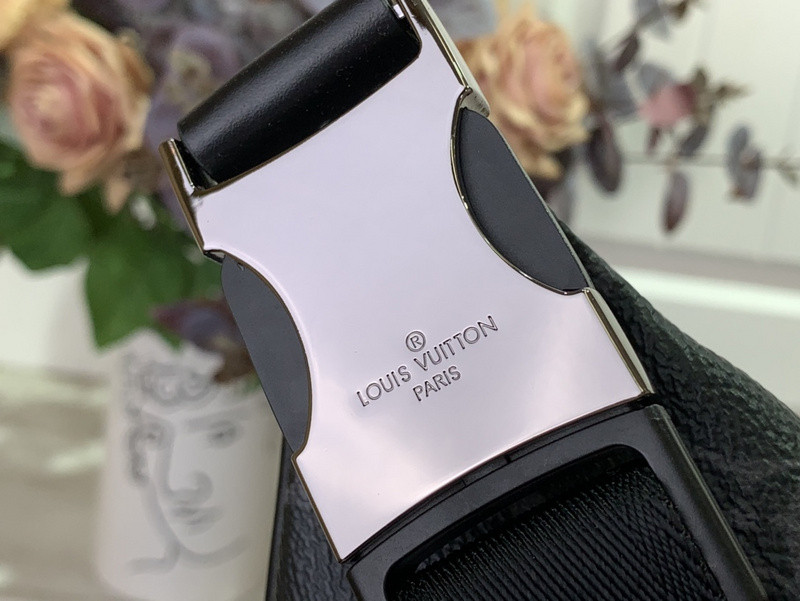 LOUIS VUITTON Rush Bumbag-30*15*8CM