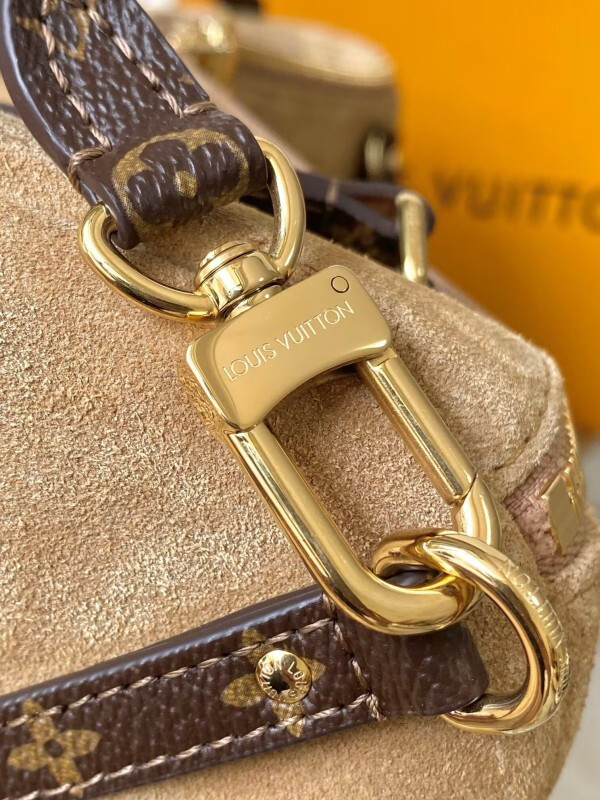 Louis Vuitton Express Travel