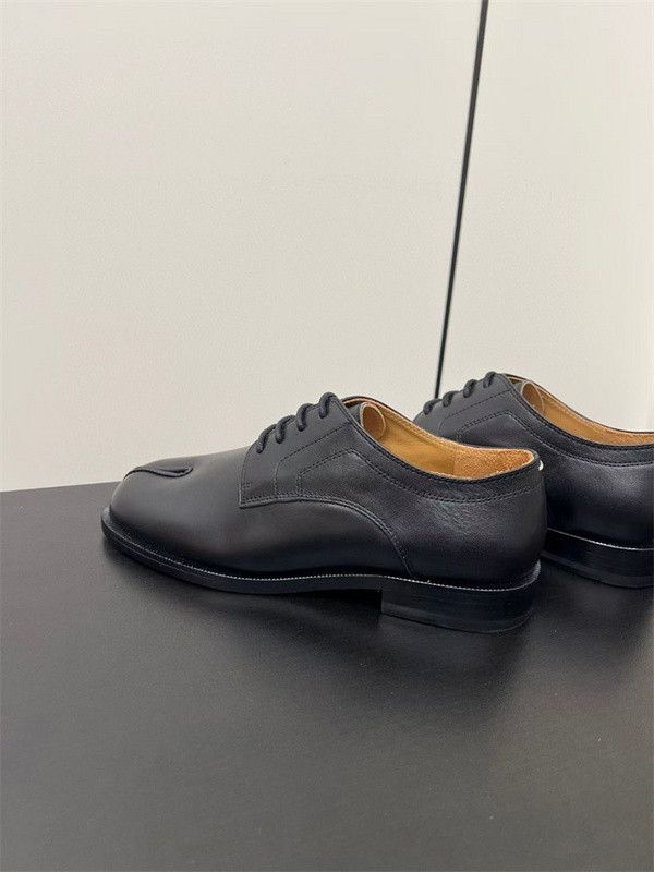 ma*s*n Ma*i*la leather shoes