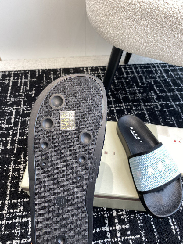 MARNI EMBROIDERED-LOGO SLIDES