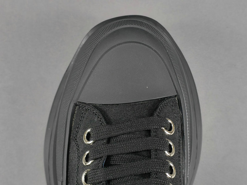 ALEXANDER MCQUEEN SNEAKER