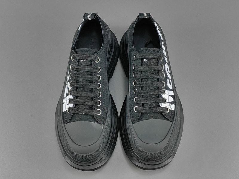 ALEXANDER MCQUEEN SNEAKER