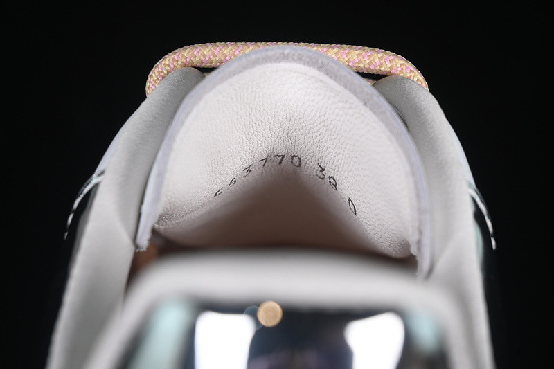 ALEXANDER MCQUEEN SNEAKER