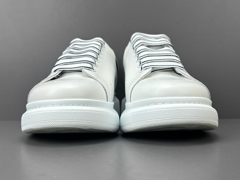 ALEXANDER MCQUEEN SNEAKER
