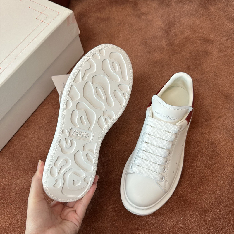 ALEXANDER MCQUEEN SNEAKER