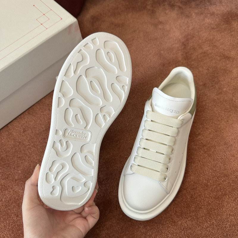 ALEXANDER MCQUEEN SNEAKER
