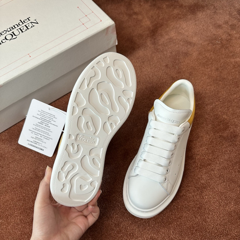 ALEXANDER MCQUEEN SNEAKER