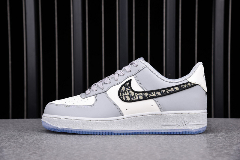 AIR JORDAN 1 LOW CN8007-001