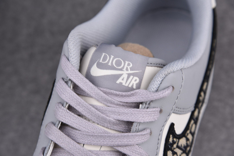 AIR JORDAN 1 LOW CN8007-001