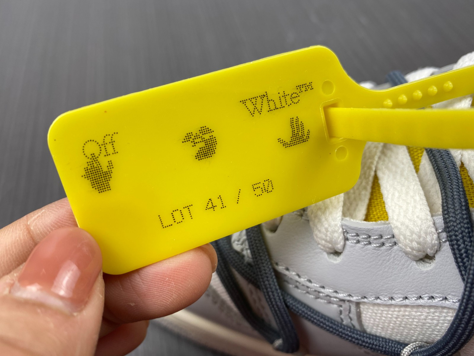 NIKE DUNK LOW OW LOT 41 OF 50 DM1602-105