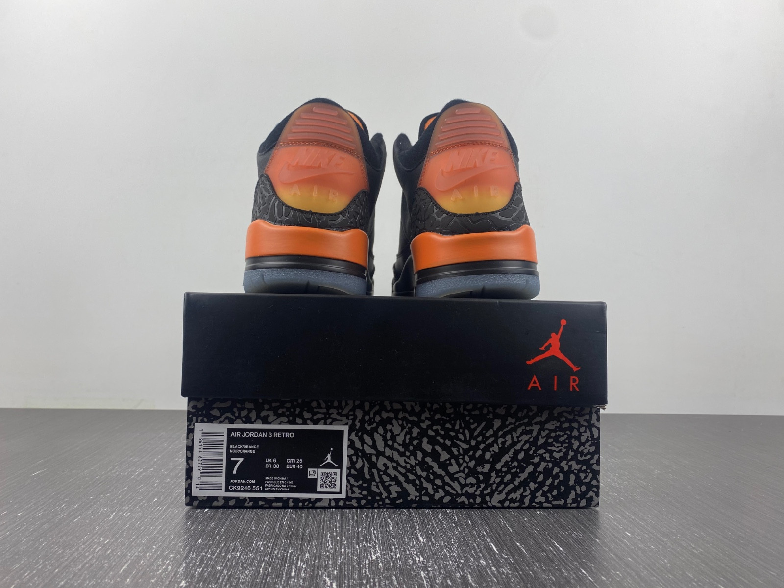 Air Jordan 3 Retro CK9246-551