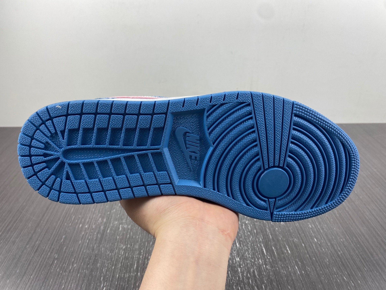 Jordan 1 Low Washed Denim (GS) DM8947-100