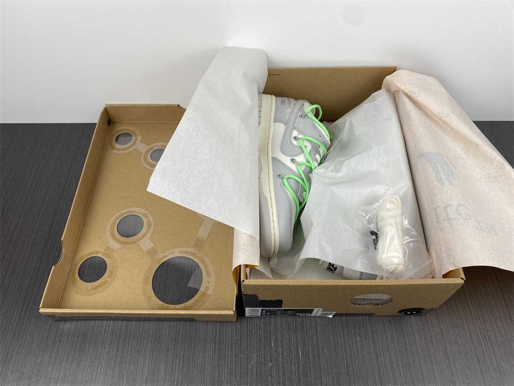 NIKE DUNK LOW OW LOT 26 OF 50 DM1602-116