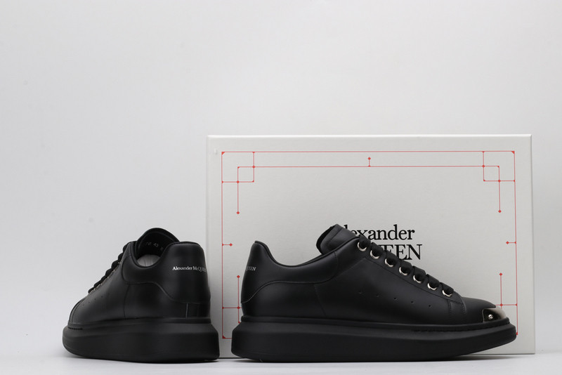 ALEXANDER MCQUEEN SNEAKER