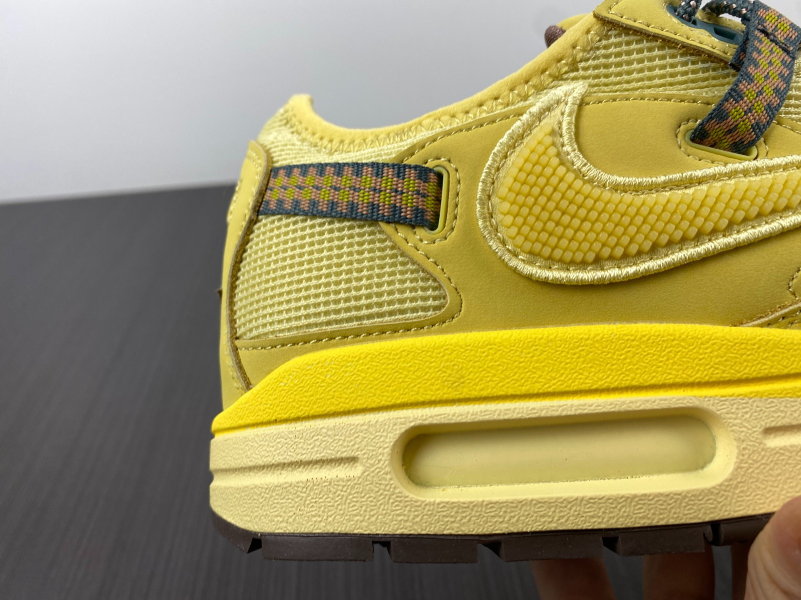 Travis Scott x Nike Air Max 1 "Wheat" DO9392-700