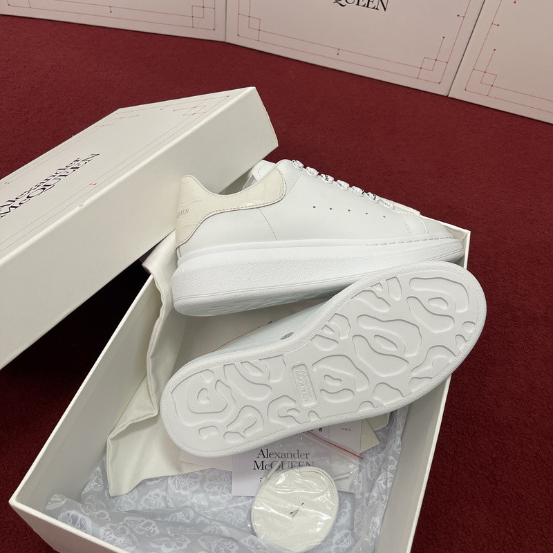 ALEXANDER MCQUEEN SNEAKER