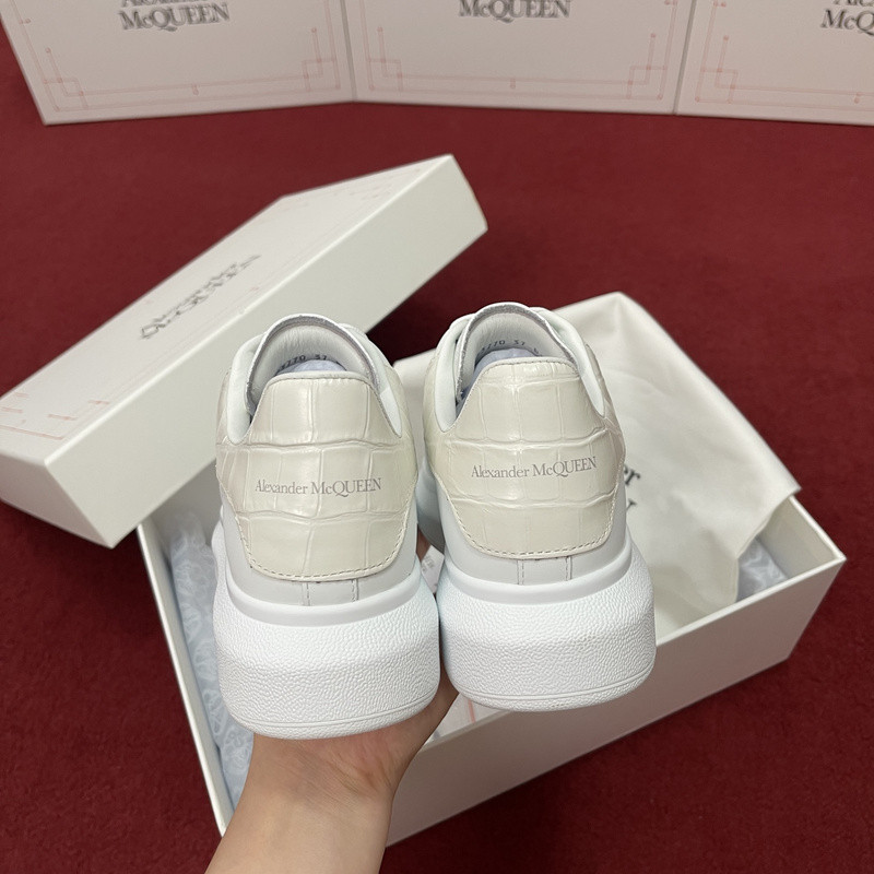 ALEXANDER MCQUEEN SNEAKER
